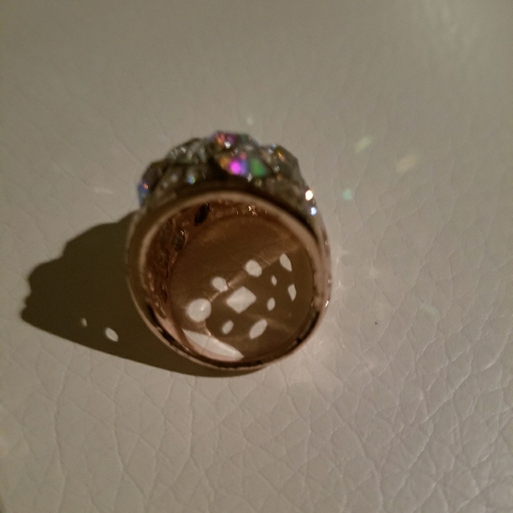 Ring - Picture 2 of 4